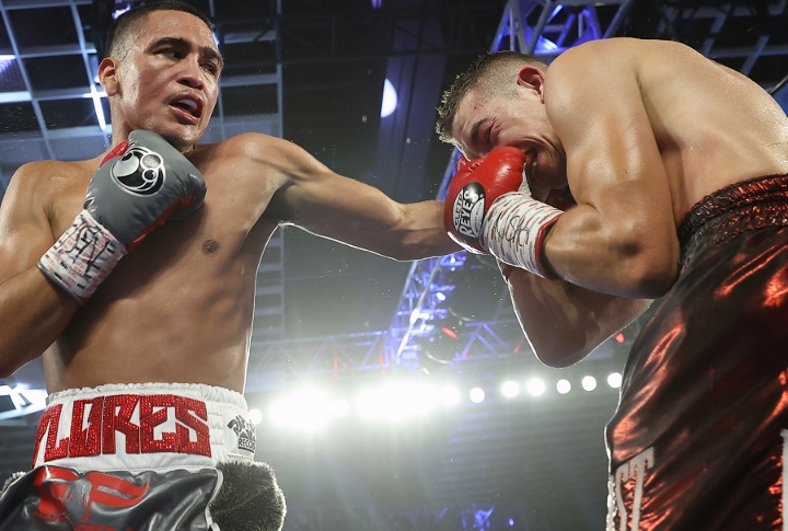 Photos: Gabriel Flores Boxes Past Ryan Kielczweski To Dominant Win